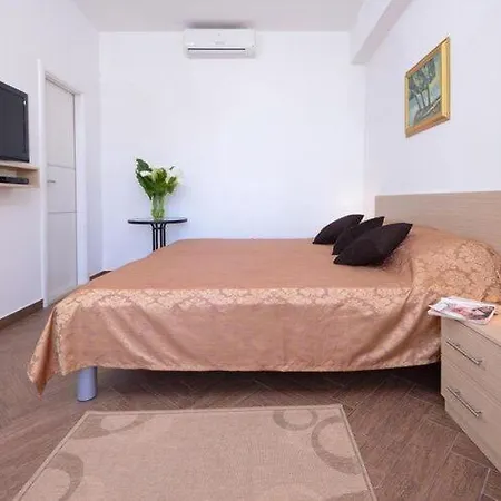 Ploce Apartments- Comfort With Terrace And Sea View - Petra Kre Imira Iv 51 *
