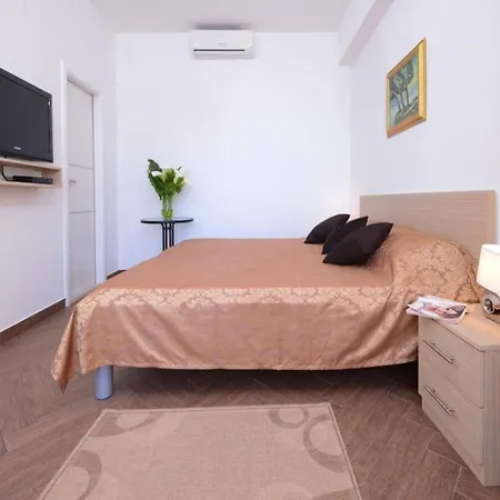 Ploce Apartments- Comfort With Terrace And Sea View - Petra Kre Imira Iv 51